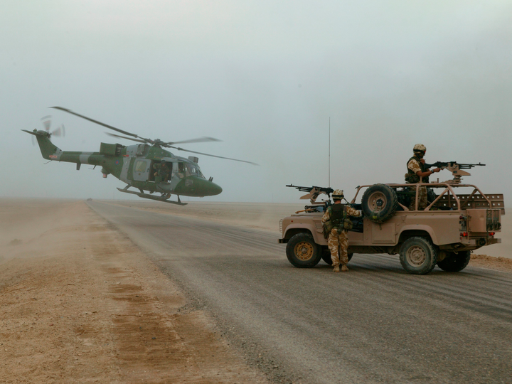 Army Air Corps Lynx Helicopter Basra Photo Print - British Army Hampshire Prints 6 x 4 No Frame No