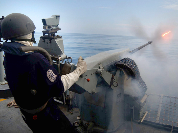 Gunner Firing a 20mm weapon Photo Print - Royal Navy Hampshire Prints 6 x 4 No Frame No