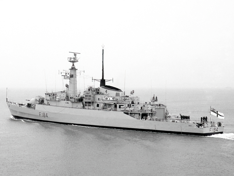 HMS Ardent (F184) Royal Navy Type 21 Frigate Leaving Harbour Photo Print Wall Art Decor Posters, Prints, & Visual Artwork Hampshire Prints 6 x 4 No Frame No