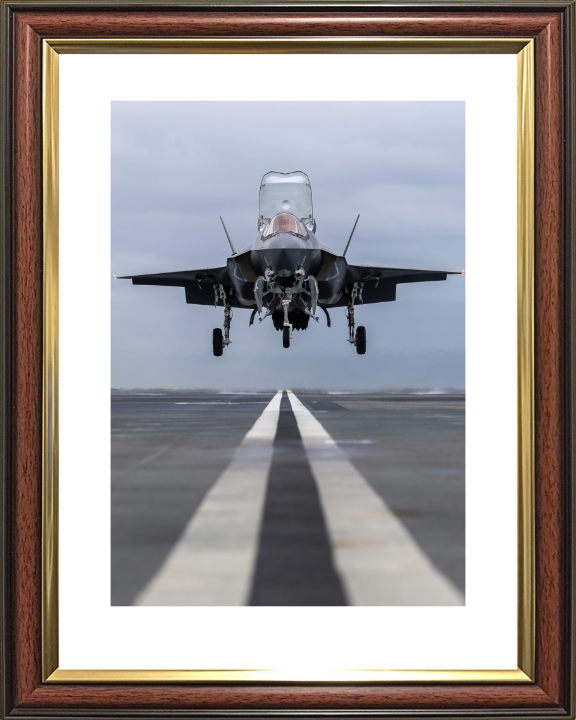 F-35B Jet Landing on a Flight Deck Photo Print - Royal Navy Aircraft Hampshire Prints 10 x 8 Classic Frame Yes