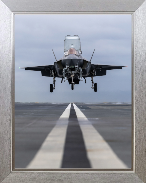 F-35B Jet Landing on a Flight Deck Photo Print - Royal Navy Aircraft Hampshire Prints 10 x 8 Silver Frame No