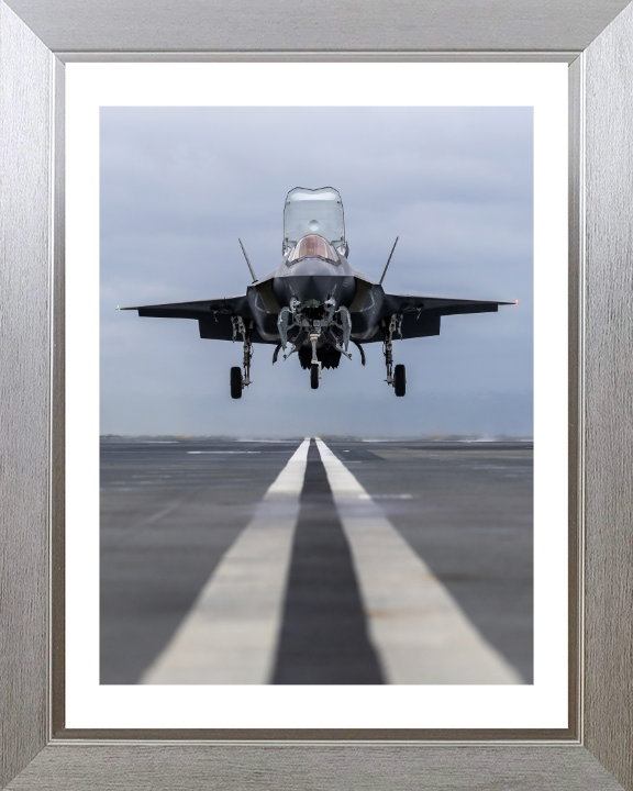F-35B Jet Landing on a Flight Deck Photo Print - Royal Navy Aircraft Hampshire Prints 10 x 8 Silver Frame Yes