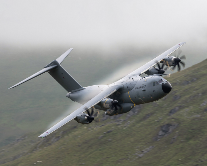 RAF Atlas A400M flying Photo Print Royal Air Force Aircraft Wall Art Aviation Decor Poster Posters, Prints, & Visual Artwork Hampshire Prints 6 x 4 No Frame No