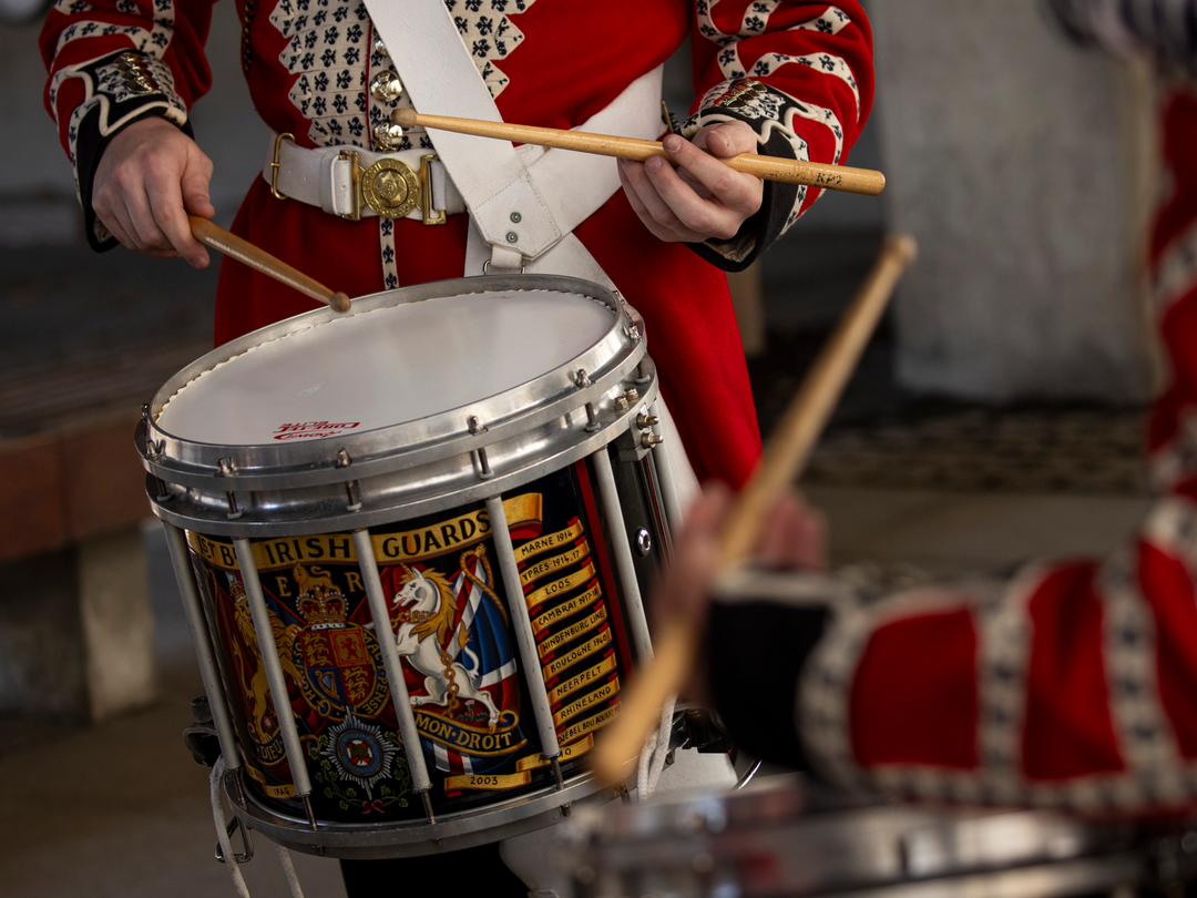 British Army Irish Guards Drummers Drumming Photo Print Wall Art Military Decor Poster Posters, Prints, & Visual Artwork Hampshire Prints 6 x 4 No Frame No