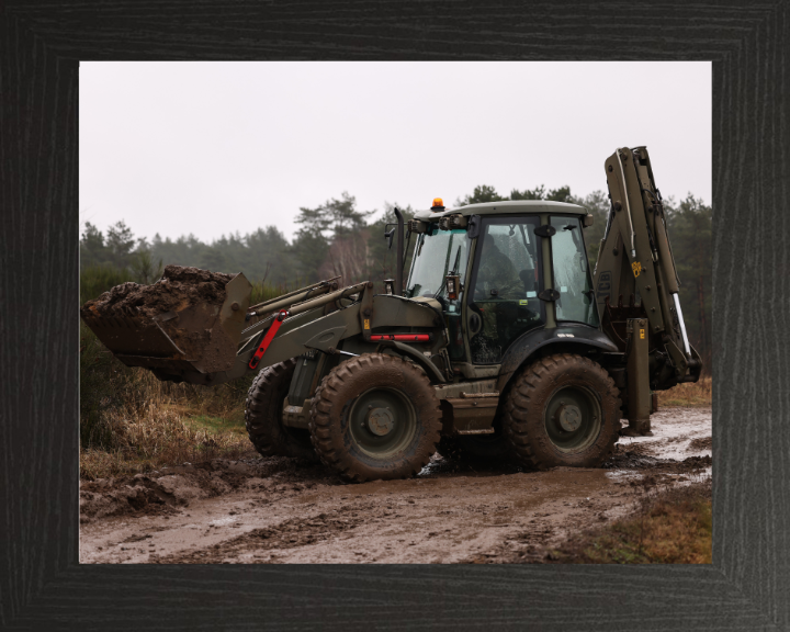 32 Engineer Regiment Tractor Photo Print - British Army Vehicle Hampshire Prints 10 x 8 Black Frame No