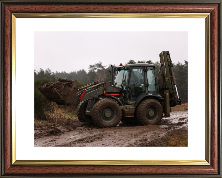32 Engineer Regiment Tractor Photo Print - British Army Vehicle Hampshire Prints 10 x 8 Classic Frame Yes