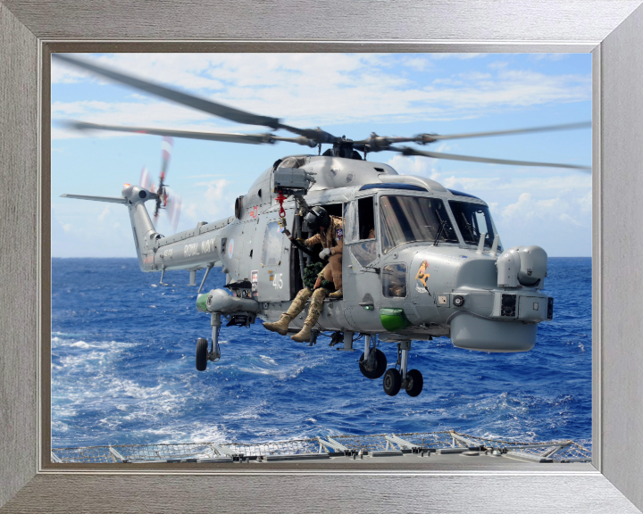 Royal Navy Lynx Mk 8 Helicopter Hovering | Photo Print | Military | Aircraft | Royal Navy | Wall Art | Home Decor | NAS | Aviation | Forces Hampshire Prints