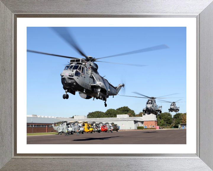Sea King Mk7 Helicopters at HMS Sultan Photo Print - Royal Navy Aircraft Hampshire Prints 10 x 8 Silver Frame Yes
