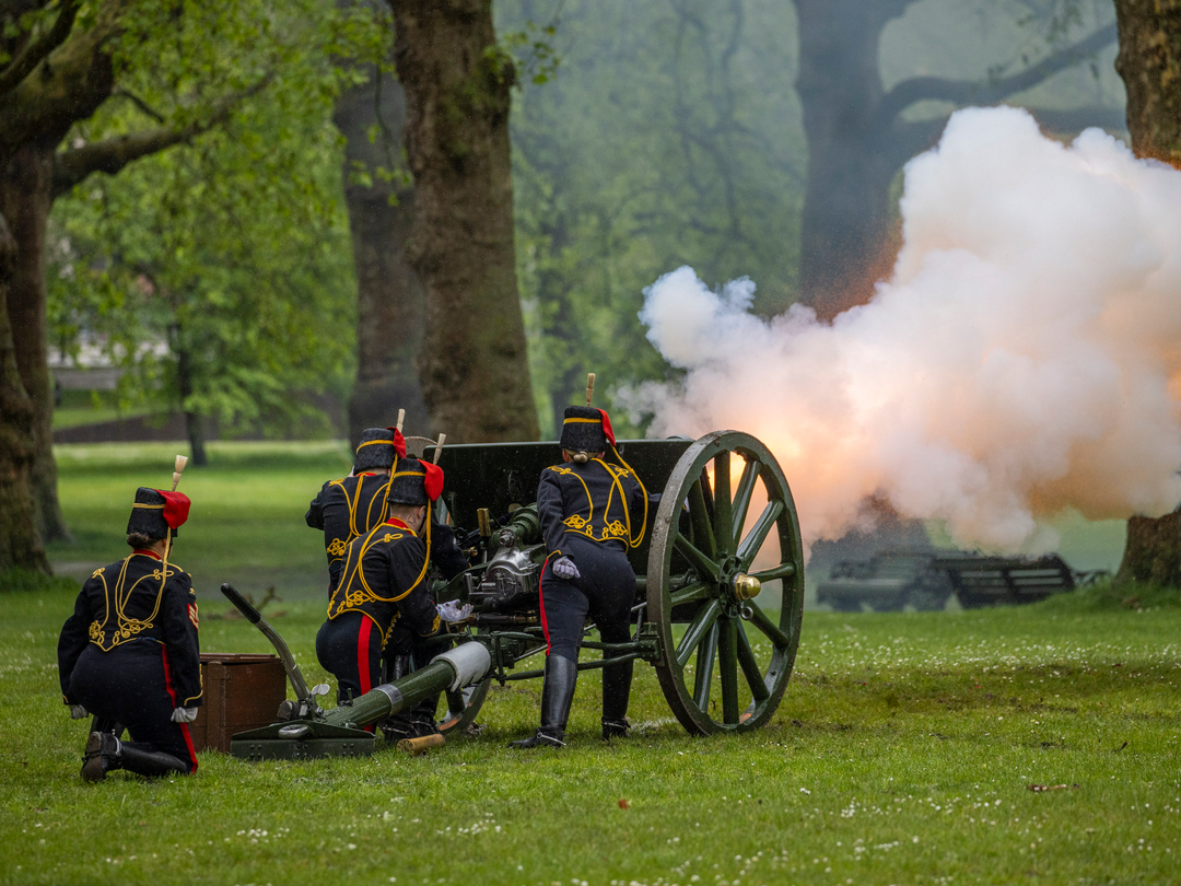 King’s Troop Royal Horse Artillery Gun Salute Photo Print - British Army Hampshire Prints 6 x 4 No Frame No