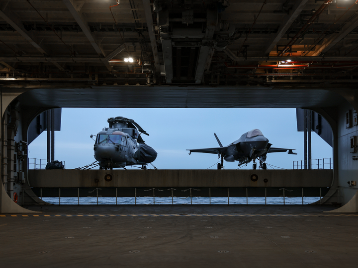 HMS Queen Elizabeth (R08) Flight Deck Hanger Lift Photo Print - Royal Navy Hampshire Prints 6 x 4 No Frame No