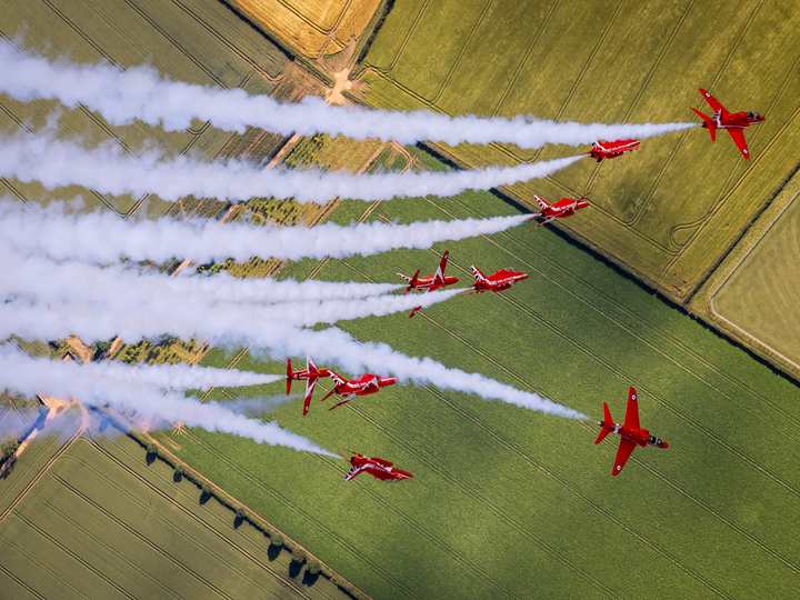 RAF Red Arrows performing Photo Print - Royal Air Force Aircraft Hampshire Prints 6 x 4 No Frame No
