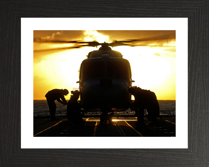 Aircraft Engineering Technicians and Lynx helicopter | Photo Print | Framed Print | Military | Aircraft | Wall Art | Decor | NAS | Aviation Hampshire Prints 10 x 8 Black Frame Yes