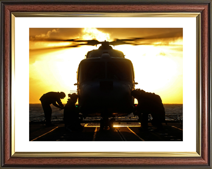 Aircraft Engineering Technicians and Lynx helicopter | Photo Print | Framed Print | Military | Aircraft | Wall Art | Decor | NAS | Aviation Hampshire Prints 10 x 8 Classic Frame Yes