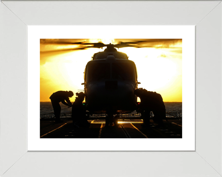Aircraft Engineering Technicians and Lynx helicopter | Photo Print | Framed Print | Military | Aircraft | Wall Art | Decor | NAS | Aviation Hampshire Prints 10 x 8 White Frame Yes