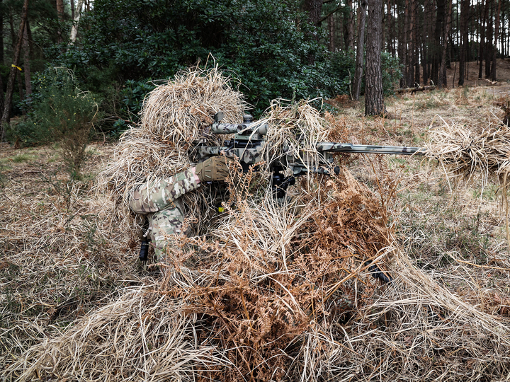 Royal Marine Commando Sniper camouflaged | Photo Print | Framed Print | Military | 40 Commando | Wall Art | Home Decor | Photography | Armed Forces Hampshire Prints 6 x 4 No Frame No