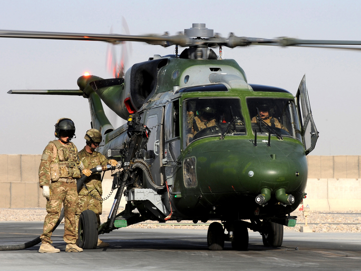 British Army AAC Lynx Mk 9A Refuelling Bastion October 2011