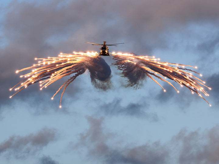 Merlin Helicopter Firing Flares Photo Print - Royal Navy Aircraft Hampshire Prints 6 x 4 No Frame No