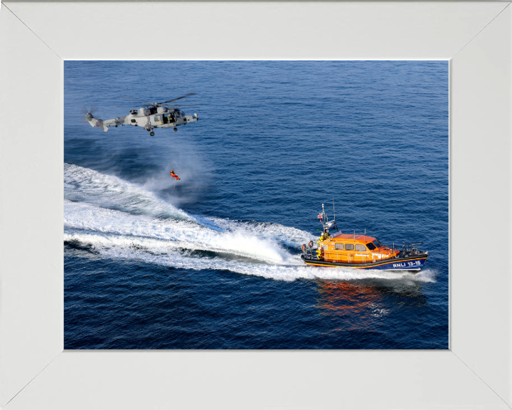 Wildcat Helicopter Winch Training Photo Print - Royal Navy Aircraft Hampshire Prints 10 x 8 White Frame No
