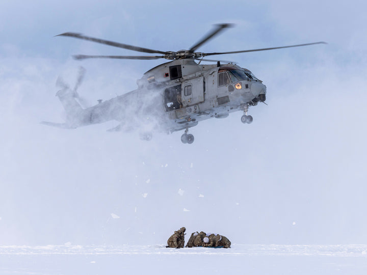 Merlin Helicopter Snow Landing Photo Print - Royal Navy Aircraft Hampshire Prints 6 x 4 No Frame No