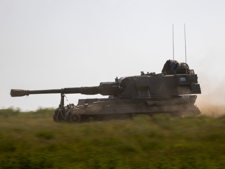 British Army AS90 Self Propelled Artillery Vehicle Photo Print Wall Art Military Decor Poster Posters, Prints, & Visual Artwork Hampshire Prints 6 x 4 No Frame No