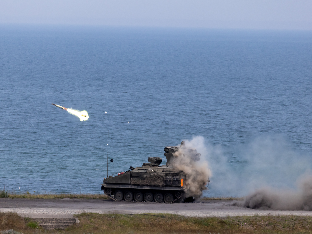 Stormer combat vehicle firing a missile Photo Print - British Army Vehicle Hampshire Prints 6 x 4 No Frame No