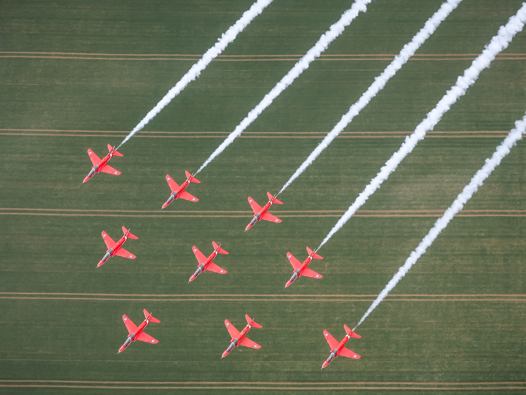 RAF Red Arrows in Formation Photo Print - Royal Air Force Aircraft Hampshire Prints 6 x 4 No Frame No