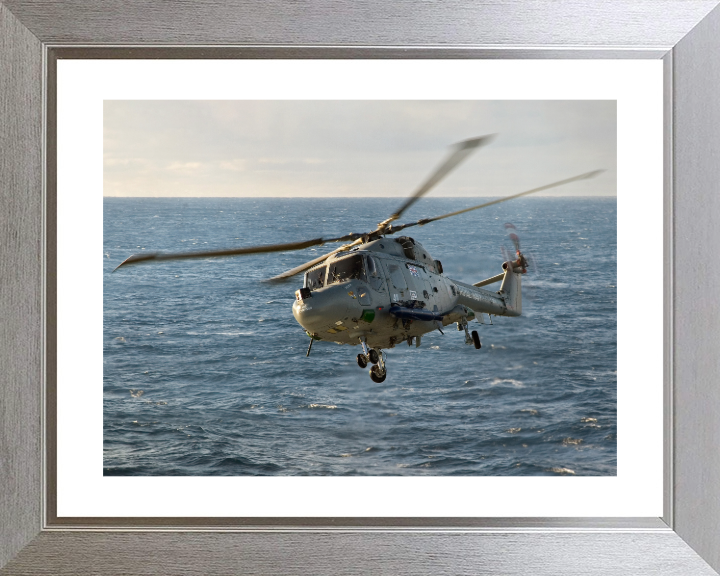 Royal Navy Lynx Mk 8 Helicopter in flight | Photo Print | Military | Aircraft | Royal Navy | Wall Art | Home Decor | NAS | Aviation | Forces Hampshire Prints