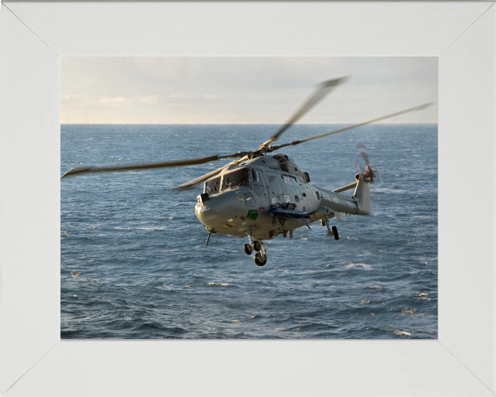 Royal Navy Lynx Mk 8 Helicopter in flight | Photo Print | Military | Aircraft | Royal Navy | Wall Art | Home Decor | NAS | Aviation | Forces Hampshire Prints
