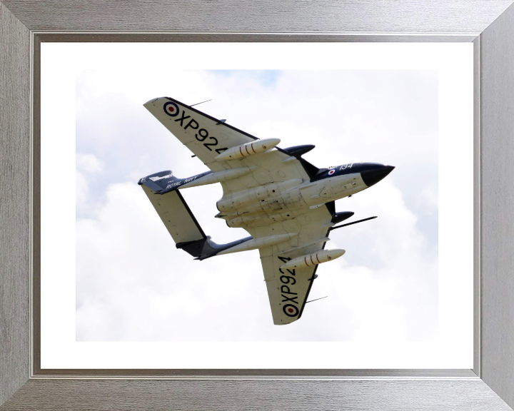 DeHavilland Sea Vixen in Flight Photo Print - Royal Navy Aircraft Hampshire Prints 10 x 8 Silver Frame Yes