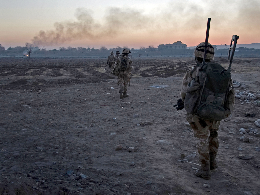 Royal Marine Commando Patrol in Helmand Photo Print - 45 Commando Posters, Prints, & Visual Artwork Hampshire Prints 6 x 4 No Frame No