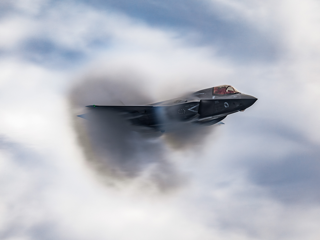 RAF F-35B Vapor Cone Photo Print Royal Air Force Aircraft Wall Art Aviation Decor Poster Posters, Prints, & Visual Artwork Hampshire Prints 6 x 4 No Frame No