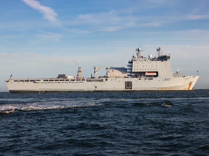 RFA Lyme Bay (L3007) Photo Print - Starboard Beam 2025 - Royal Fleet Auxiliary Bay Class Ship Hampshire Prints 6 x 4 No Frame No