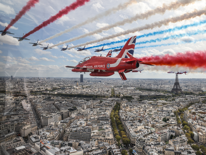 RAF Red Arrows over Paris Photo Print - Royal Air Force Aircraft Hampshire Prints 6 x 4 No Frame No