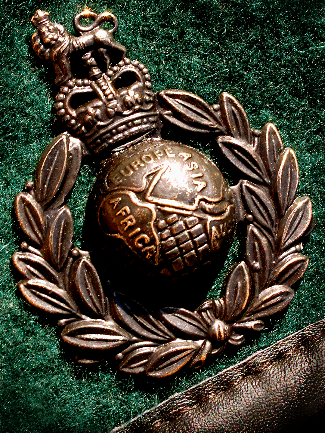Royal Marine Commando Green Beret and badge closeup | Photo Print | Framed Print | Military | Commando | Wall Art | Home Decor Hampshire Prints