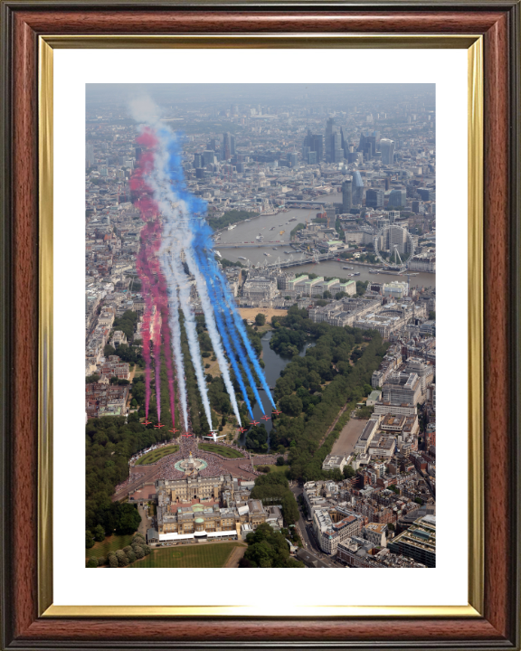 RAF Red Arrows Buckingham Palace flyover Photo Print - Royal Air Force Aircraft Hampshire Prints 10 x 8 Classic Frame Yes