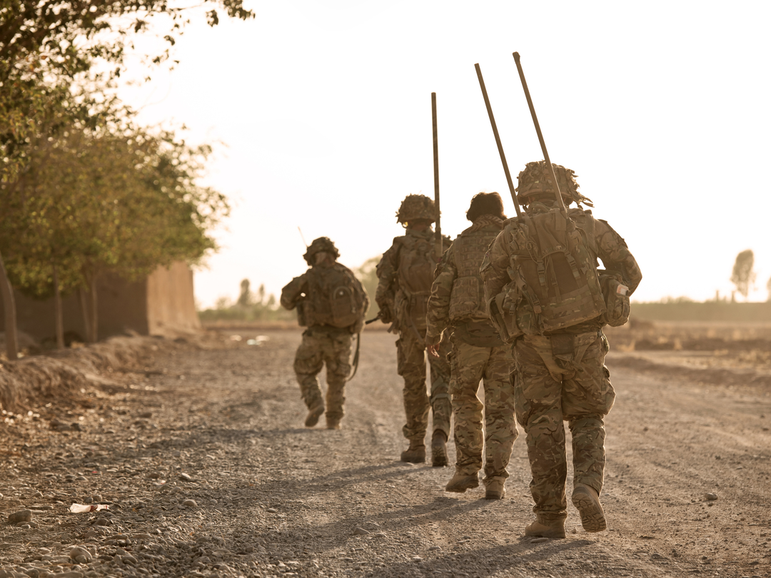Soldiers on patrol in Afghanistan Photo Print – British Army Patrol Wall Art, Military Decor Posters, Prints, & Visual Artwork Hampshire Prints 6 x 4 No Frame No