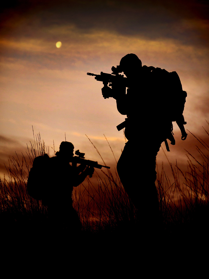 Royal Marine Commandos silhouette Photo Print - 43 Commando Posters, Prints, & Visual Artwork Hampshire Prints 6 x 4 No Frame No