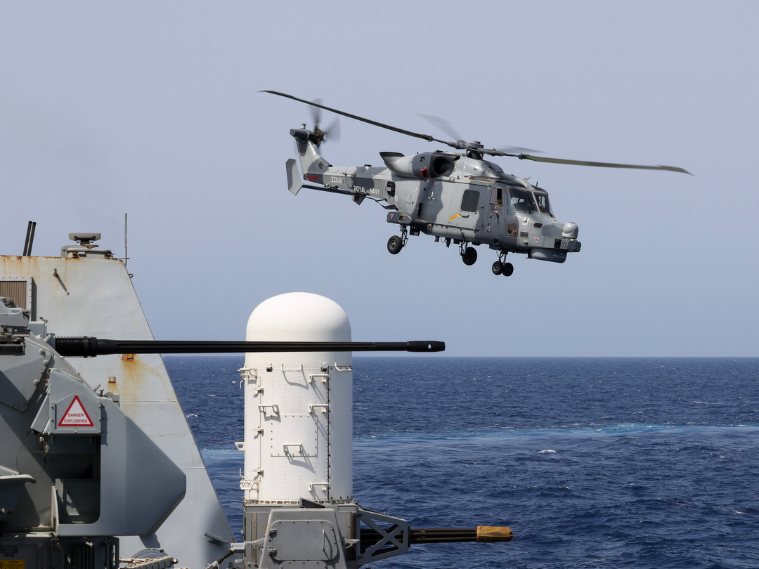 Wildcat Helicopter With Phalanx Weapon System Photo Print - Royal Navy Aircraft Hampshire Prints 6 x 4 No Frame No