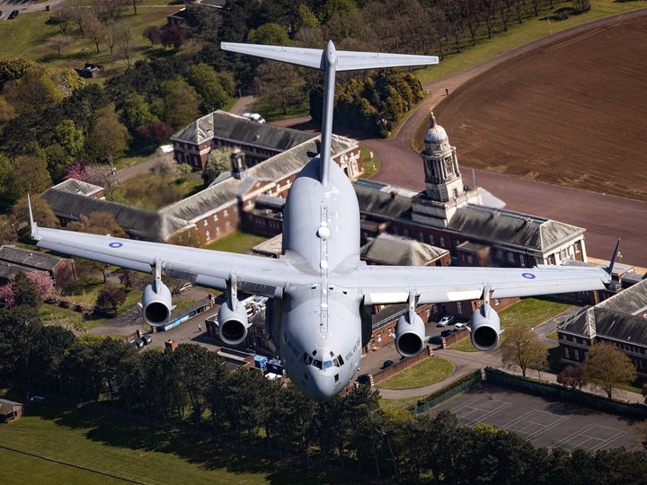 RAF C-17 Globemaster above RAF College Cranwell Photo Print - Royal Air Force Aircraft Hampshire Prints 6 x 4 No Frame No