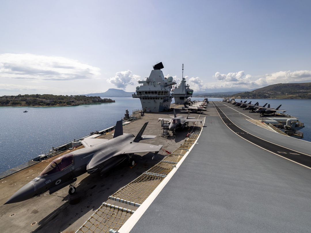 HMS Prince of Wales (R09) Photo Print - Flight Deck View 2025 - Royal Navy Queen Elizabeth Class Aircraft Carrier Hampshire Prints 6 x 4 No Frame No