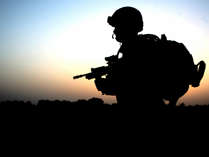 British Army Soldier Silhouette at sunset Photo Print Wall Art Military Decor Posters, Prints, & Visual Artwork Hampshire Prints 6 x 4 No Frame No