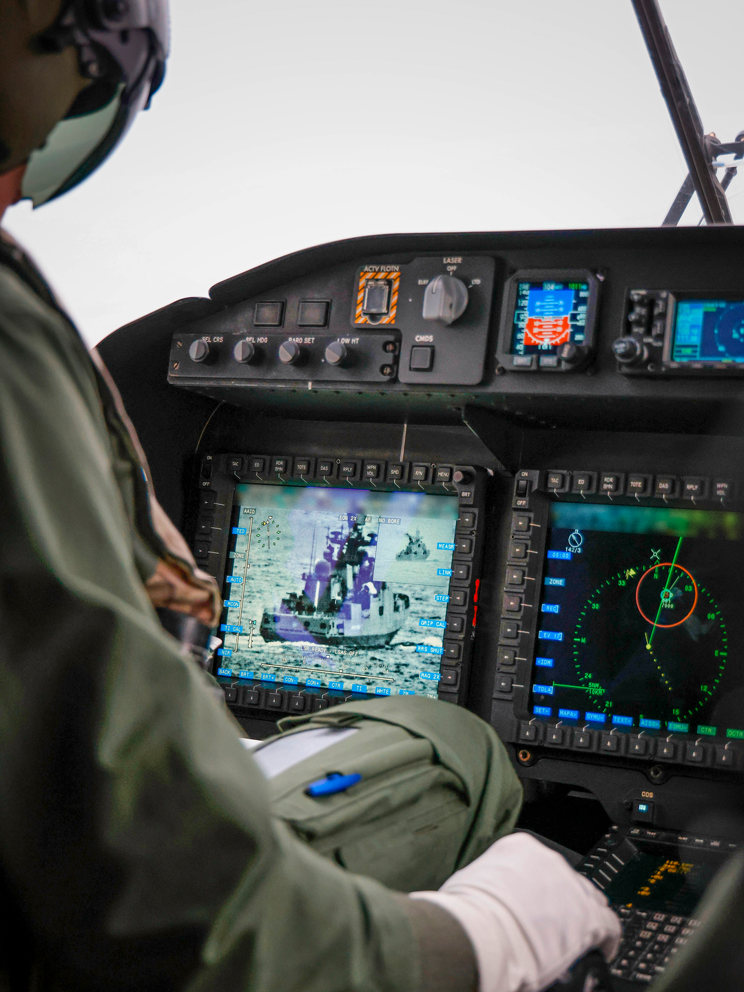 Wildcat Helicopter Cockpit Photo Print - Royal Navy Aircraft Hampshire Prints 6 x 4 No Frame No