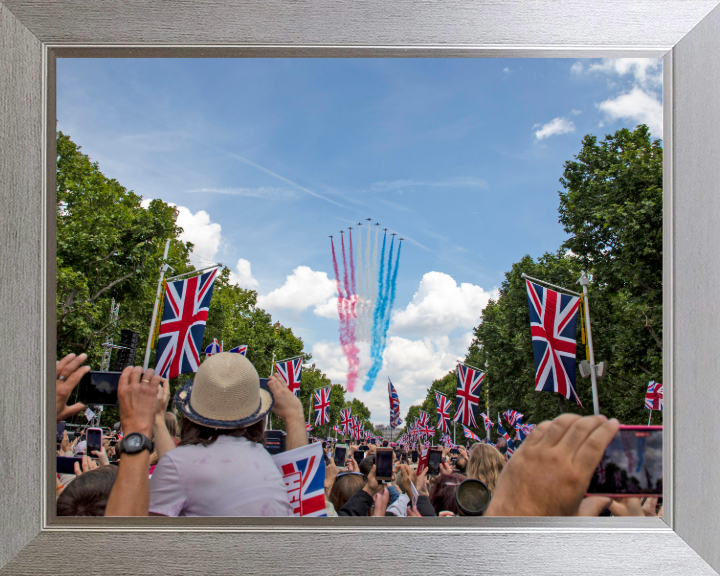 RAF Red Arrows Over the Mall London Photo Print - Royal Air Force Aircraft Hampshire Prints 10 x 8 Silver Frame No