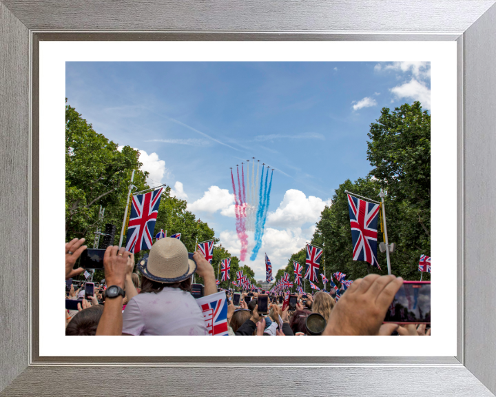 RAF Red Arrows Over the Mall London Photo Print - Royal Air Force Aircraft Hampshire Prints 10 x 8 Silver Frame Yes