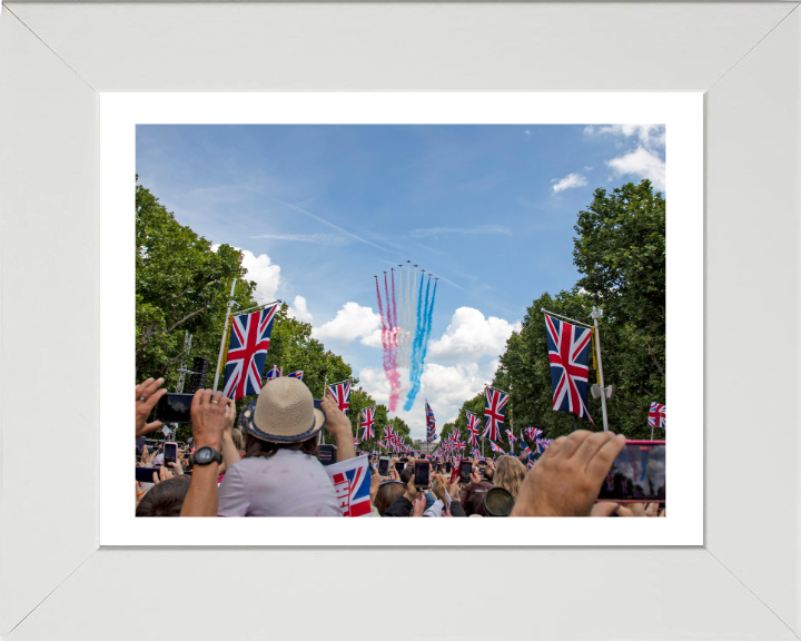 RAF Red Arrows Over the Mall London Photo Print - Royal Air Force Aircraft Hampshire Prints 10 x 8 White Frame Yes
