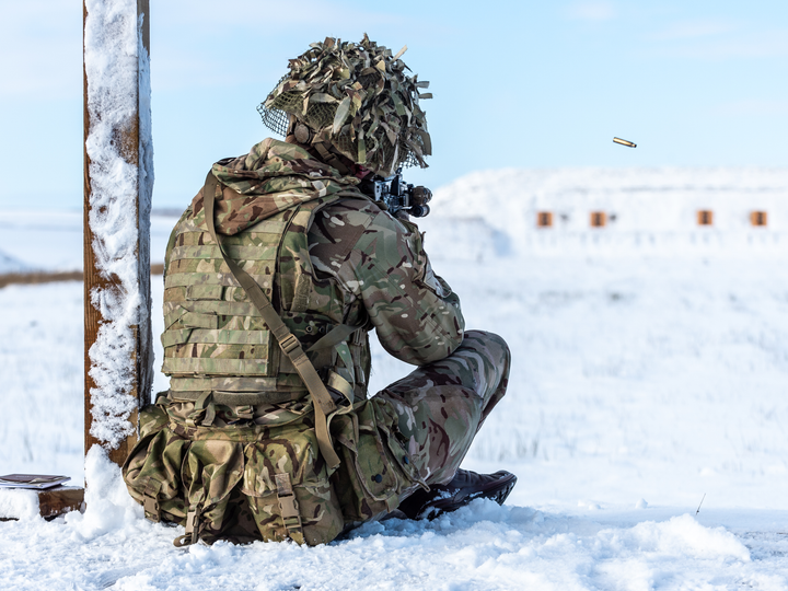 Soldier on a Snowy firing range Photo Print - British Army Hampshire Prints 6 x 4 No Frame No
