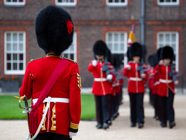 British Army Coldstream Guards honour guard Photo Print Wall Art Military Decor Poster Posters, Prints, & Visual Artwork Hampshire Prints 6 x 4 No Frame No