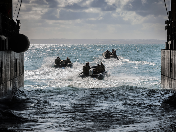 Royal Marines Deploy From RFA Lyme Bay Photo Print - Commando Hampshire Prints 6 x 4 No Frame No