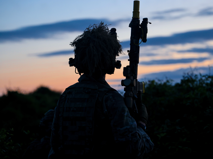 Royal Marines Sunset Silhouette - 40 Commando Posters, Prints, & Visual Artwork Hampshire Prints 6 x 4 No Frame No