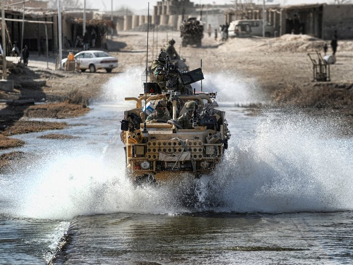 British Army 3 PARA Jackal Ford Chah-e Anjir 2011